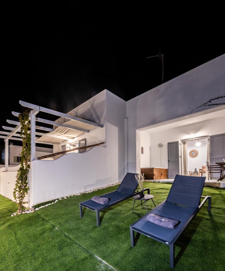 Milos Swell Suites I Pollonia Bagian luar foto